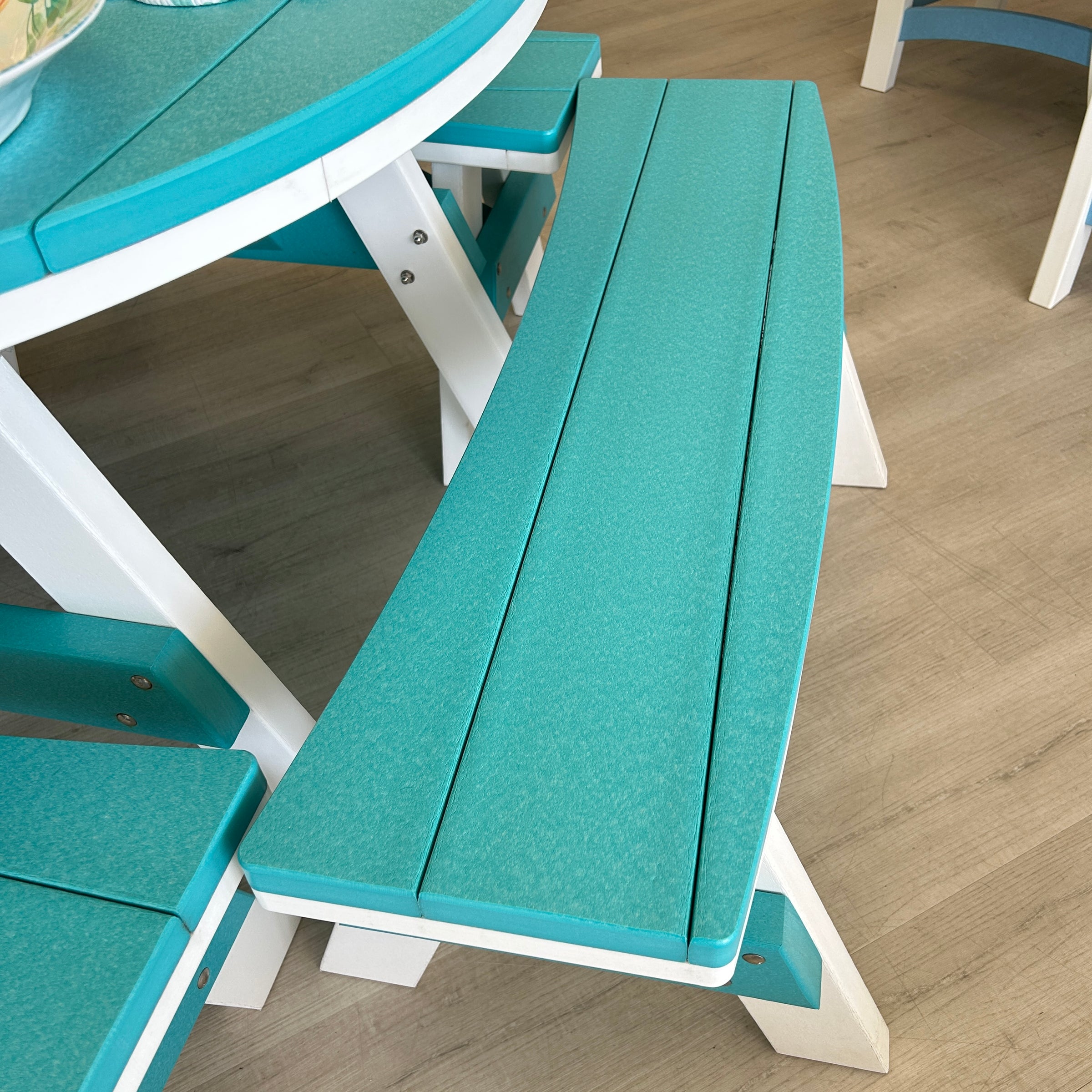 Poly Outdoor Furniture 48" Round Table w/ 4 Benches