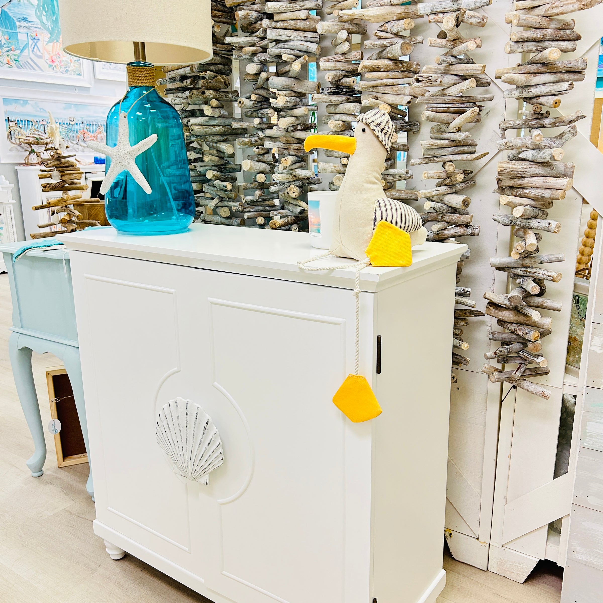 Single Seashell Accent Cabinet