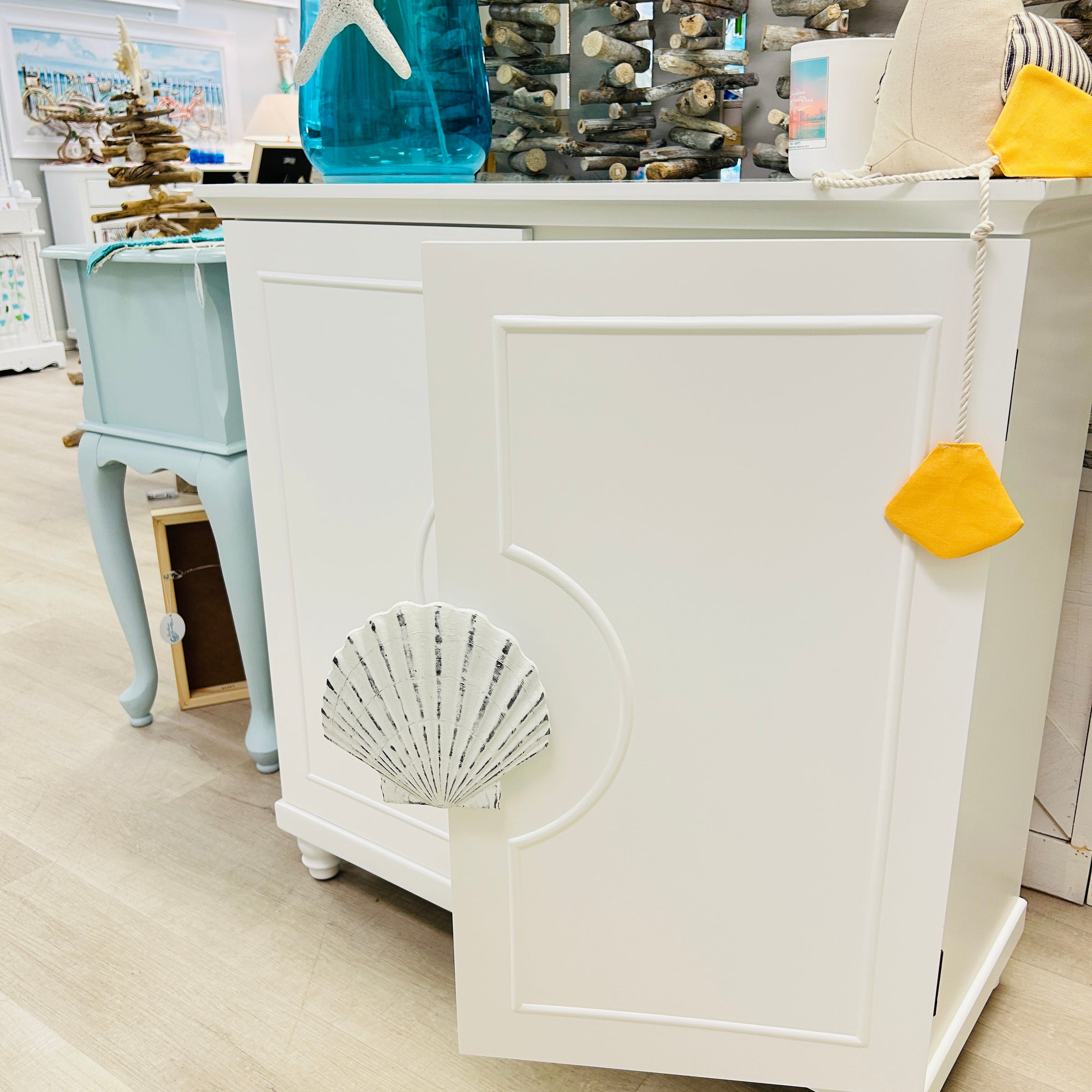 Single Seashell Accent Cabinet