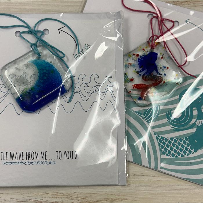 Assorted Greeting Cards w/Glass Sculpture