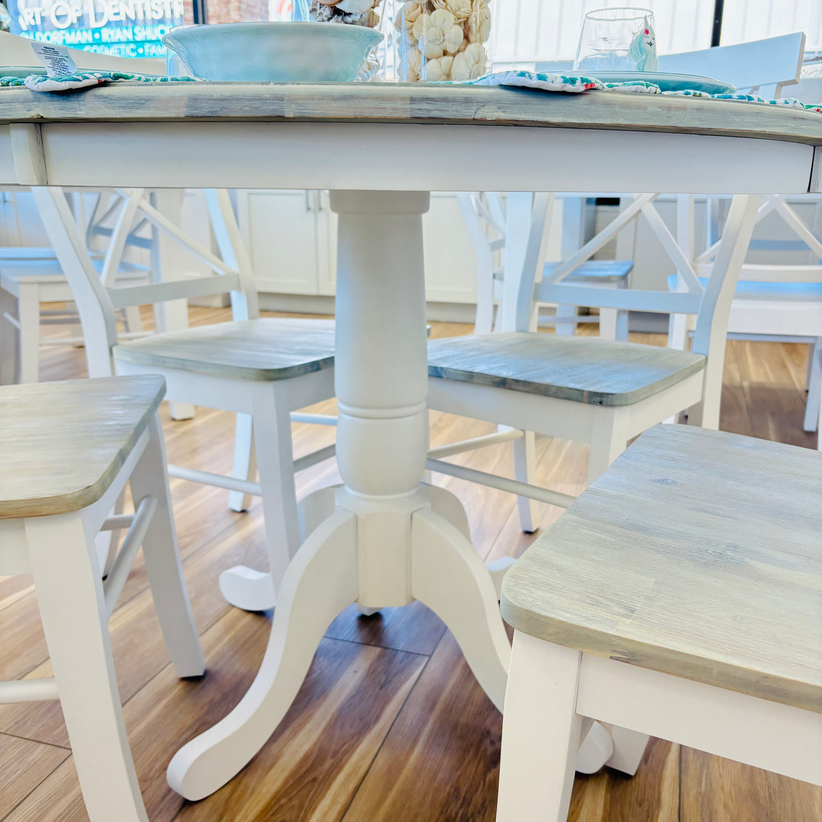 Dining Table 42" Round w/Pedestal Base