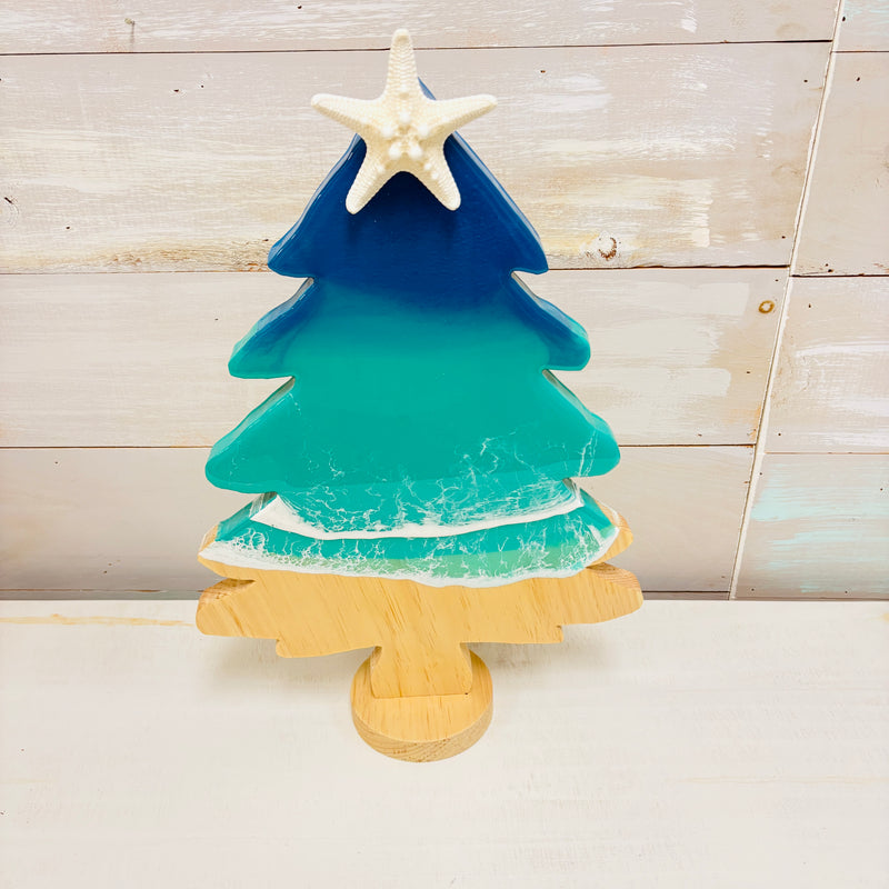 Resin Coastal Christmas Tree Table Setter