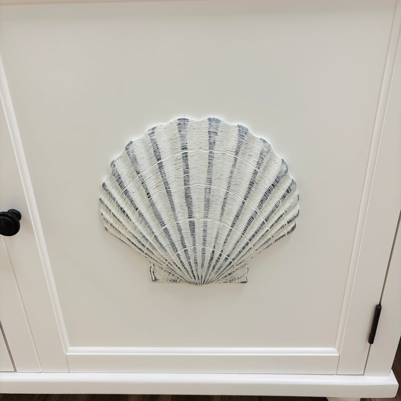 Seashell Accent Cabinet: 2 Drawers, 2 Doors