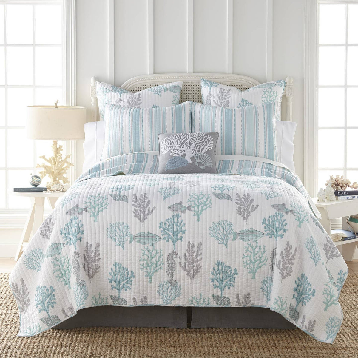 Cape Coral Coastal Quilt Set- Assorted Sizes
