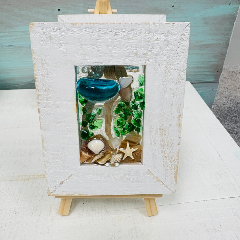 Assorted Mini Framed Resin Art w/ Wooden Easel