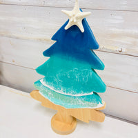 Resin Coastal Christmas Tree Table Setter
