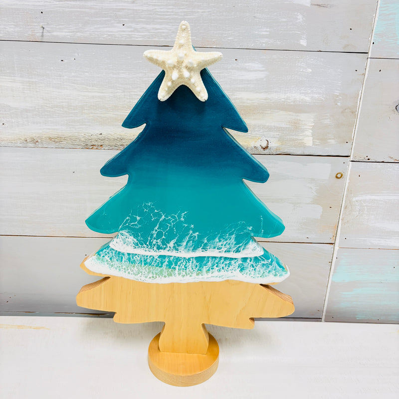 Resin Coastal Christmas Tree Table Setter