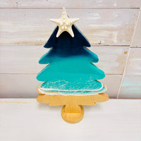 Resin Coastal Christmas Tree Table Setter