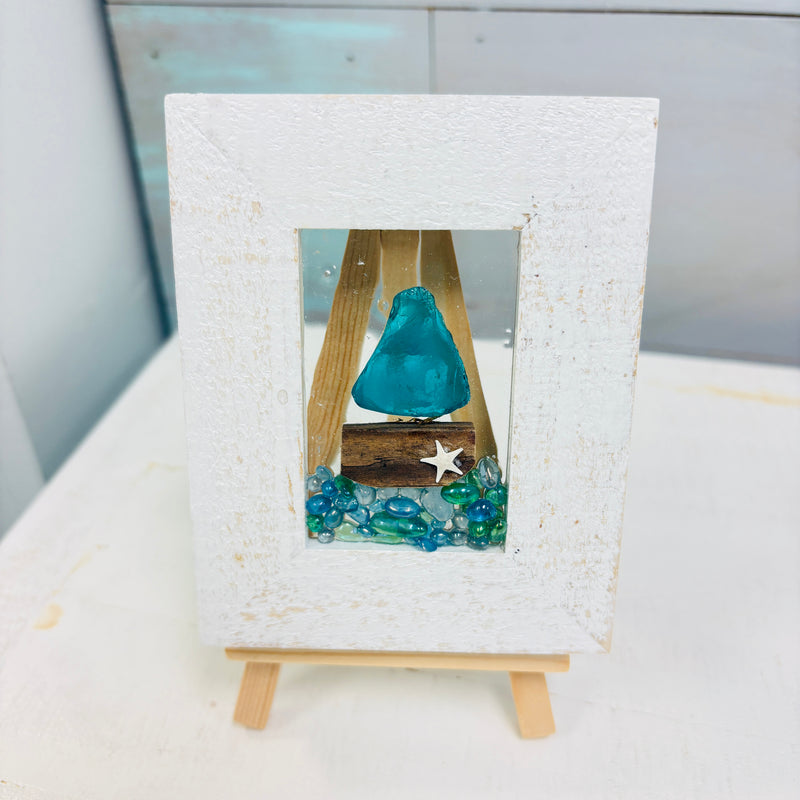 Assorted Mini Framed Resin Art w/ Wooden Easel
