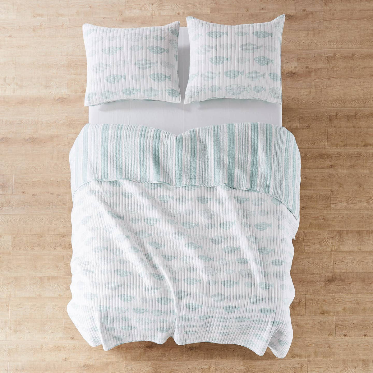 Aqua Breeze Coastal Quilt Set- Assorted Sizes
