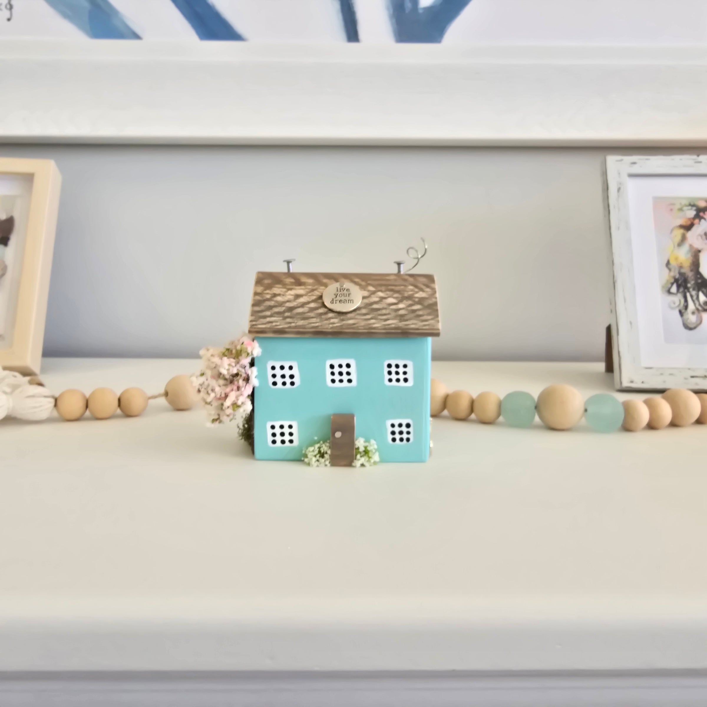 "Live your dream" Wooden House with Blossom tree
