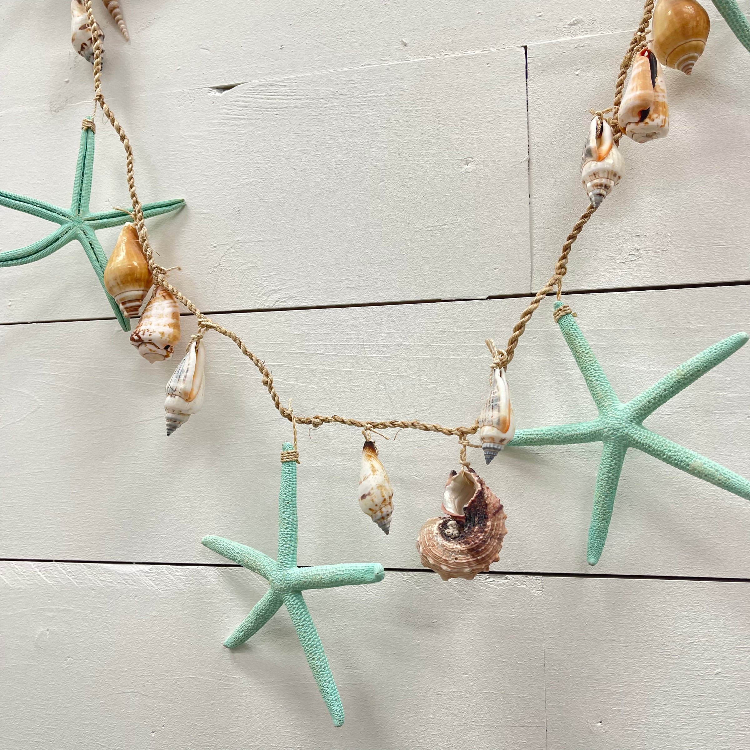 Starfish Garland w/Seashells – Sunshine & Sweet Pea's Coastal Décor